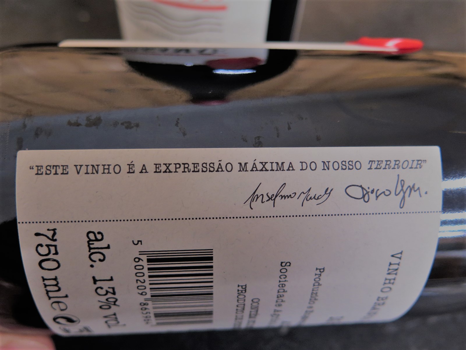 A expressão máxima do Terroir da AdegaMãe, com assinatura dos enólogos Anselmo Mendes e Diogo Lopes.jpg